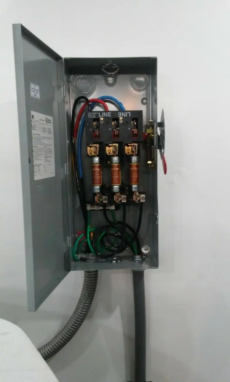 Three-phase disconnect switch installed for Smoke Detector Installation in Dewey